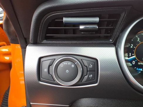 Used 2021 Ford Mustang GT Premium w/ Equipment Group 401A image 15