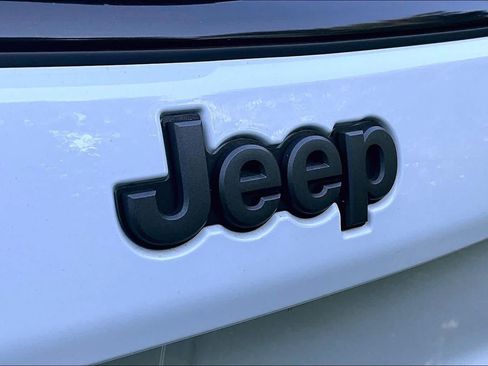 Used 2026 Jeep Compass Limited AWD/4WD image 31