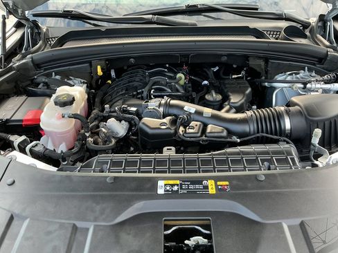 Certified 2023 Jeep Grand Cherokee L Limited AWD/4WD image 25