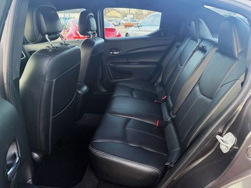 Used 2014 Dodge Avenger SXT w/ Rallye Appearance Group image 14