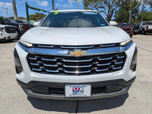 Used 2025 Chevrolet Equinox LT w/ Convenience Package II FWD image 8
