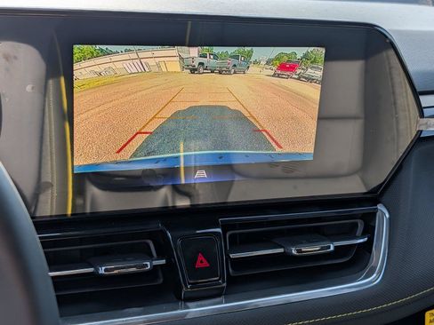 New 2026 Chevrolet TrailBlazer ACTIV w/ Driver Confidence Package FWD image 17