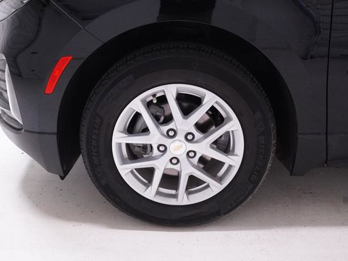 Used 2024 Chevrolet Equinox LT FWD image 12
