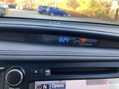 Used 2019 Toyota Highlander XLE image 31