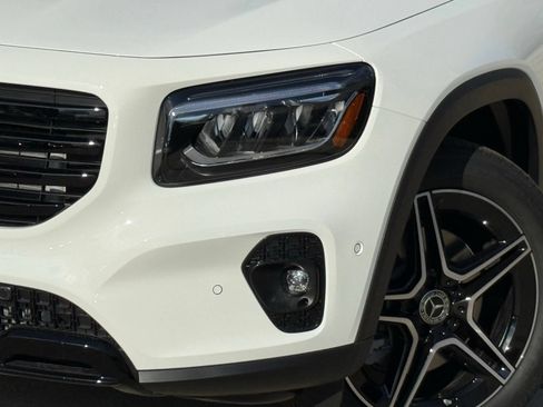 New 2026 Mercedes-Benz GLB 250 image 3