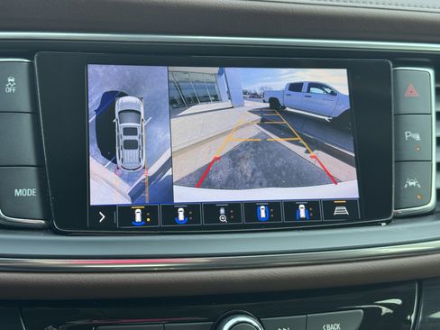 Used 2021 Buick Enclave Avenir w/ Avenir Technology Package image 25