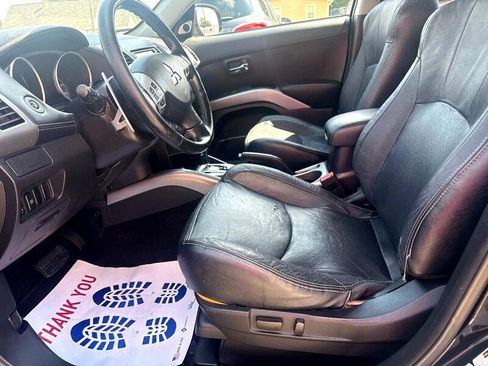 Used 2010 Mitsubishi Outlander XLS image 8