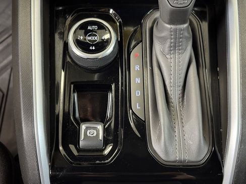 Used 2024 Chevrolet Colorado Trail Boss w/ Advanced Trailering Package image 34