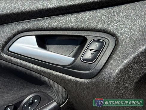 Used 2016 Ford Focus SE FWD image 20