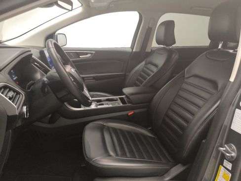 Used 2024 Ford Edge SEL image 17