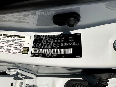 Used 2026 Toyota Corolla Cross L FWD image 35