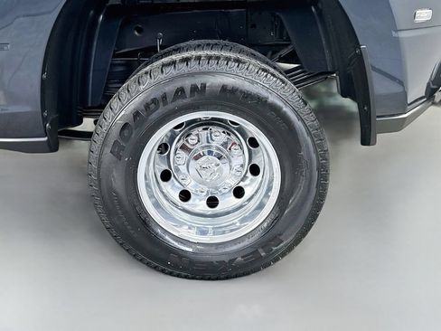 New 2026 RAM 3500 Tradesman w/ Chrome Appearance Group AWD/4WD image 17
