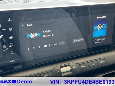 Used 2025 Kia K4 EX image 32