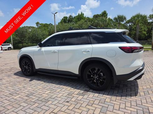 Used 2025 INFINITI QX60 Luxe w/ Black Edition FWD image 9
