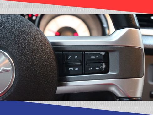 Used 2010 Ford Mustang Premium image 17