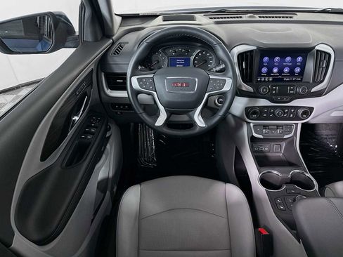 Used 2024 GMC Terrain SLT w/ Tech Package image 19