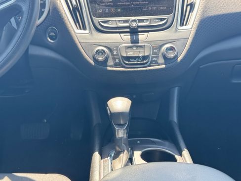 Used 2023 Chevrolet Malibu LS FWD image 15