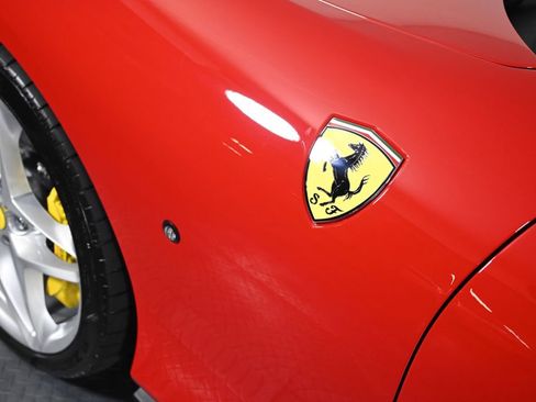 Used 2022 Ferrari Roma RWD image 29