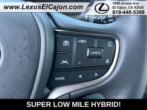 Used 2025 Lexus UX 300h AWD w/ Accessory Package (Z2) image 27