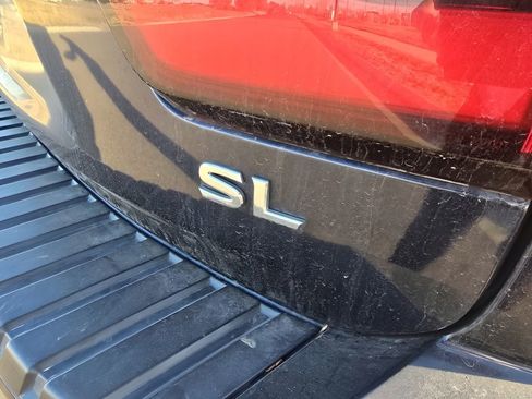 Used 2021 Nissan Armada SL w/ Captain's Chairs Package image 11