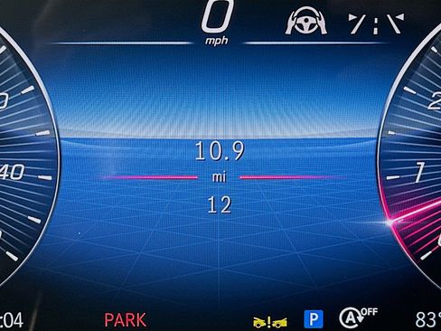 Used 2026 Mercedes-Benz GLS 450 4MATIC image 15