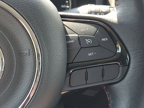 Certified 2022 Jeep Renegade Trailhawk AWD/4WD image 24