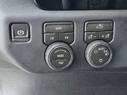 New 2026 Chevrolet Silverado 1500 LT w/ Leather Package AWD/4WD image 10