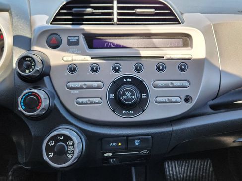 Used 2012 Honda Fit image 20