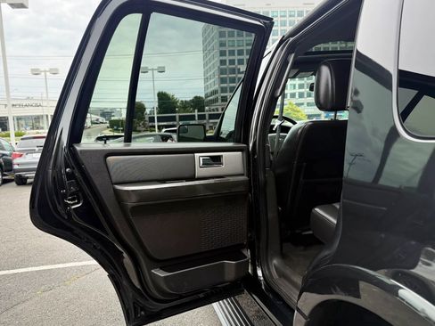 Used 2012 Ford Expedition Limited AWD/4WD image 24