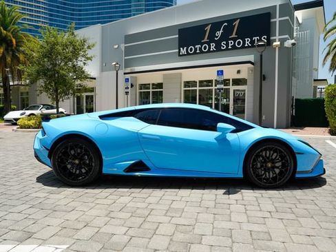 Used 2024 Lamborghini Huracan Tecnica RWD image 33