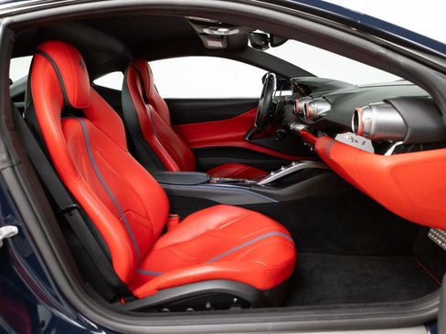 Used 2020 Ferrari 812 Superfast RWD image 52