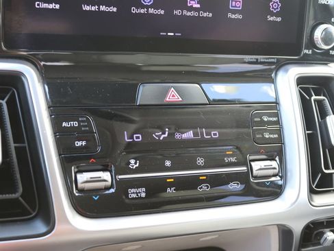 Used 2022 Kia Sorento EX AWD/4WD image 16