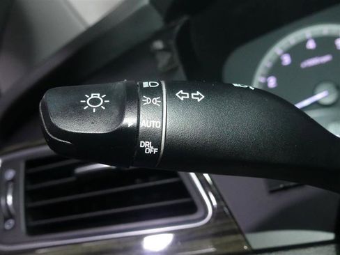 Used 2016 Hyundai Sonata Limited FWD image 33