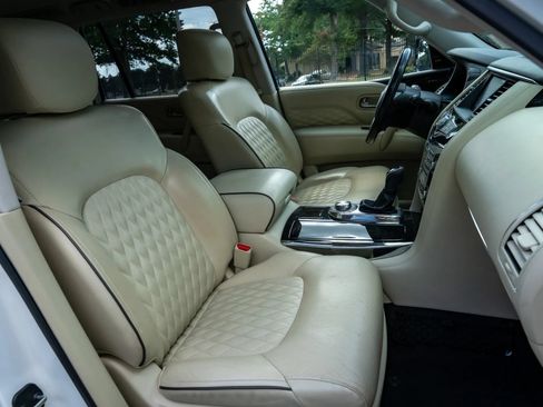 Used 2019 INFINITI QX80 Luxe w/ 22" Wheel Package AWD/4WD image 19