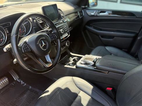 Used 2019 Mercedes-Benz GLE 400 4MATIC image 9