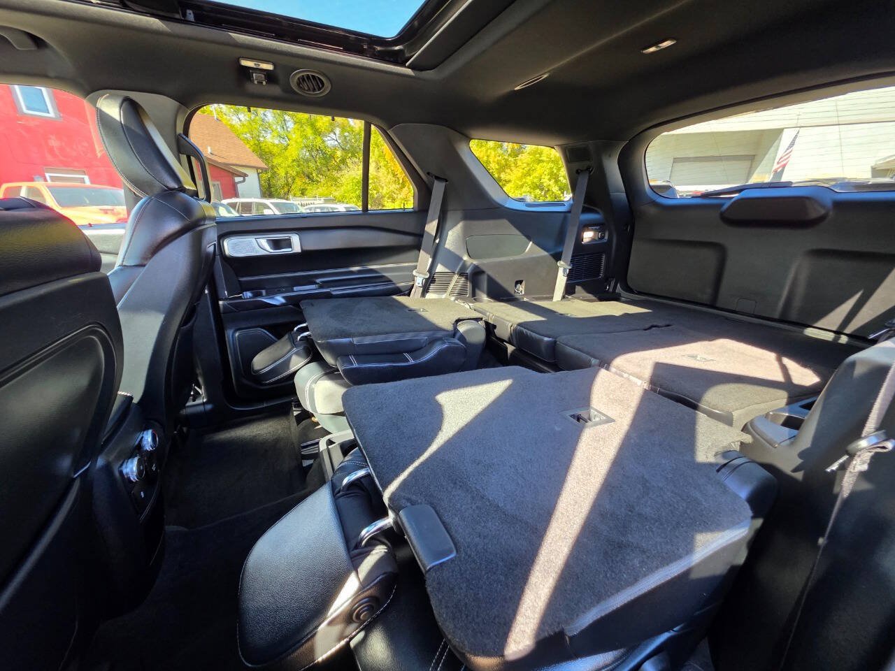 Used 2020 Ford Explorer ST w/ ST Street Pack AWD/4WD image 25