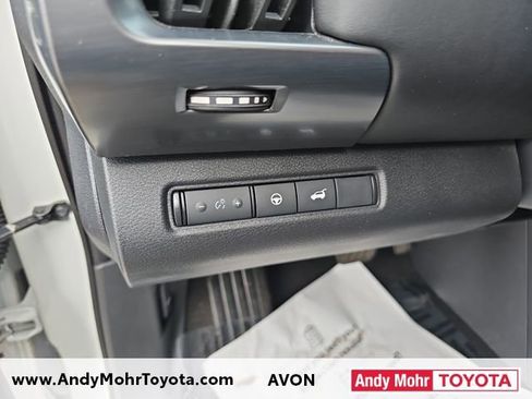 Used 2023 Nissan Pathfinder SL image 14