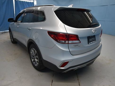 Used 2017 Hyundai Santa Fe SE FWD image 34