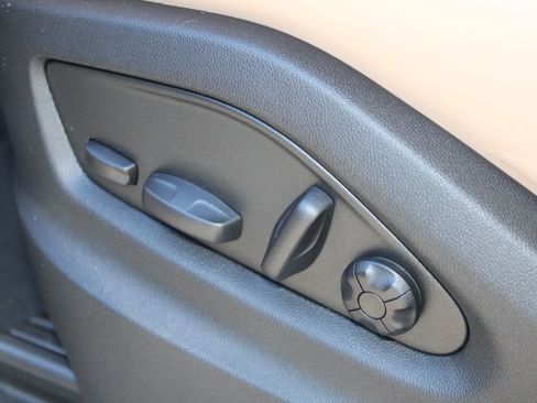 New 2026 Porsche Cayenne S image 21