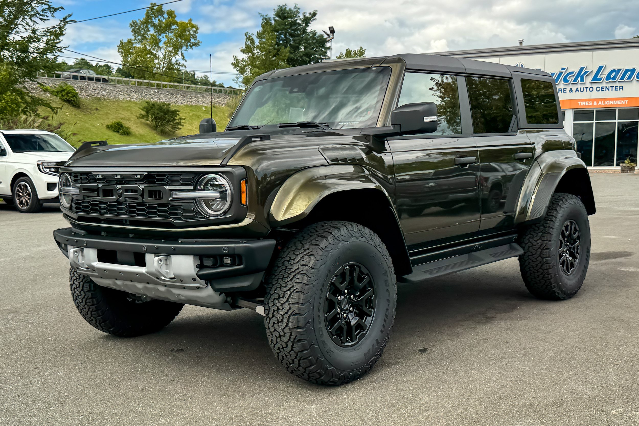 New 2026 Ford Bronco Raptor AWD/4WD image 7