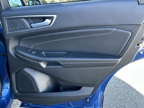 Used 2024 Ford Edge Titanium image 16