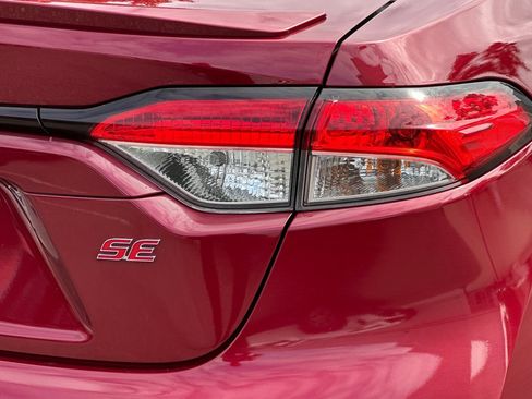 Used 2022 Toyota Corolla SE FWD image 25