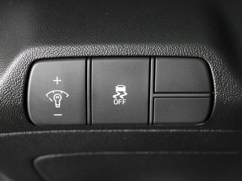 Certified 2025 Hyundai Elantra Sport FWD image 24