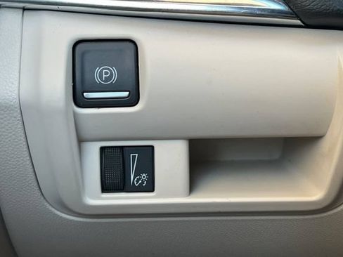Used 2023 Cadillac CT4 Luxury w/ Sun And Sound Package RWD image 36