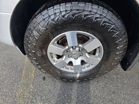 Used 2012 Nissan Frontier PRO-4X w/ Pro-4x Luxury Pkg image 10