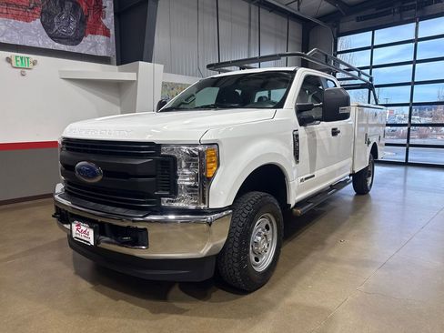 Used 2017 Ford F350 XL w/ Power Equipment Group AWD/4WD image 11