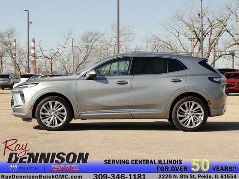 Used 2025 Buick Envision Avenir image 4