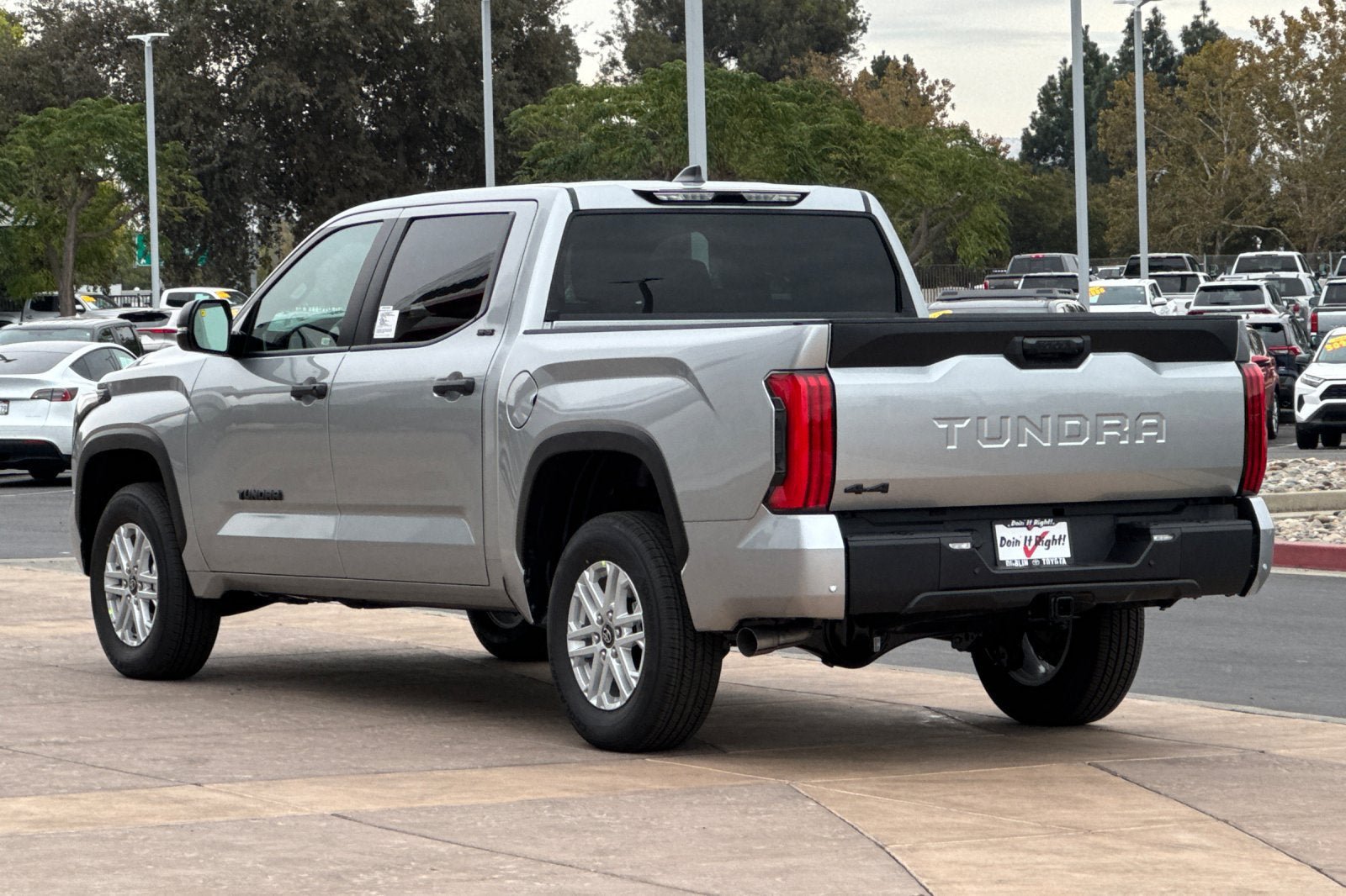 New 2026 Toyota Tundra SR5 w/ SR5 Convenience Package AWD/4WD image 6