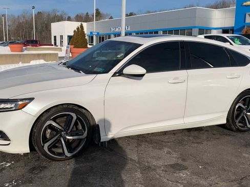 Used 2019 Honda Accord Sport image 4