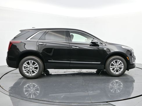 New 2025 Cadillac XT5 Luxury image 6